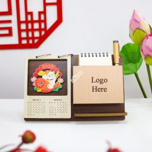 Lịch gỗ để bàn 2023