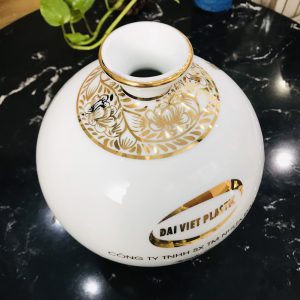 Bình hút tài lộc sứ vẽ vàng 24k - Tháp rùa