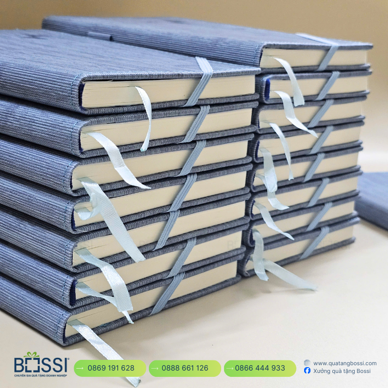 Sổ Tay Ghi Chú Dập Chìm Logo VCS