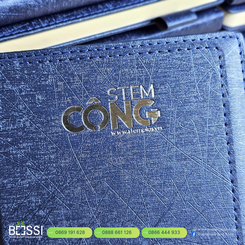 Sổ tay A5 gáy xoắn in logo HTI Sổ Tay A5 Dập Chìm Logo STEM CỘNG